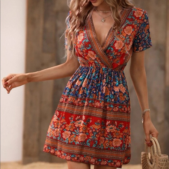 Boho red blue floral print surplice mini dress - Picture 6 of 11